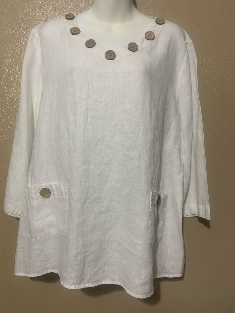Ali Miles size L White Linen Button-Accent Tunic